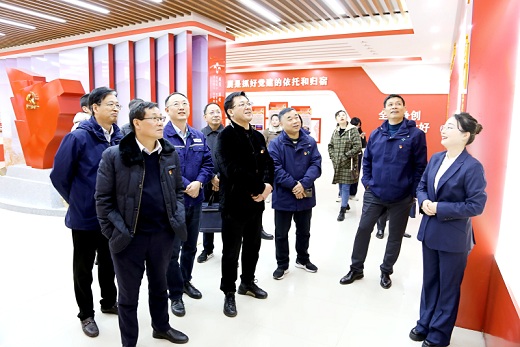 市國(guó)資委、市國(guó)控集團(tuán)和銅化集團(tuán)開(kāi)展黨支部黨建聯(lián)建活動(dòng)